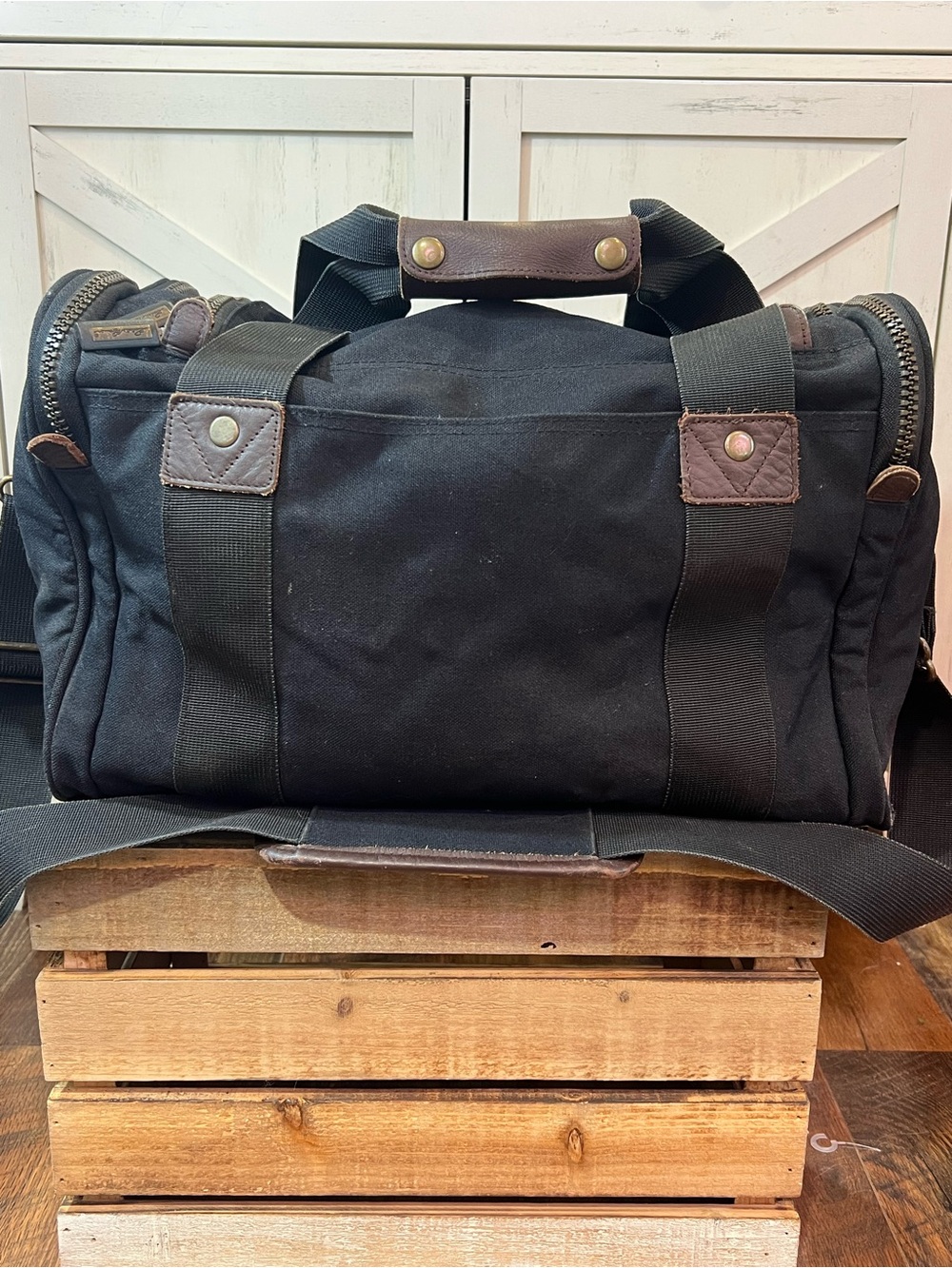 Vintage EDDIE BAUER Carry On Duffel Luggage Bag CanvasLEATHER TRIM 10'L X 16'W - Picture 6 of 9